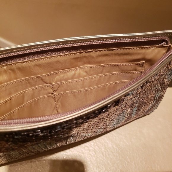 Lodis Clutch Wristlet Wallet - Picture 3 of 4